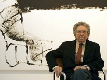Antoni Tàpies: Biography, Works and Exhibitions