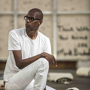 Mark Bradford: Biografía, Obras y Exposiciones