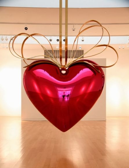 Jeff Koons Hanging Heart
