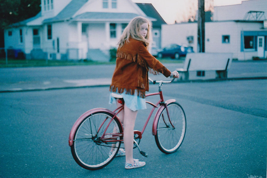 Olivia Bee. Lillie 2010